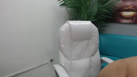 PAUL online show from October 2025 01:12:01 PM