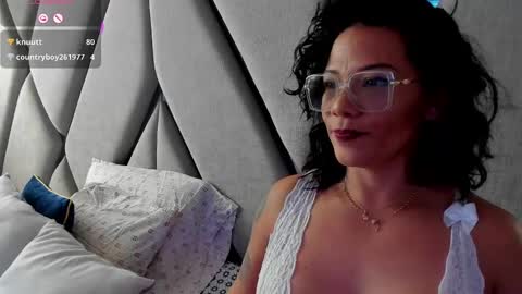 Paula online show from January 2025 09:05:02 PM