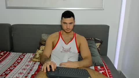 paulblack021 online show from March 2025 09:48:02 PM