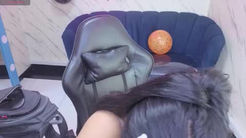 Snapshot of paulette_v chatting on October 2025 01:12:02 PM Live 800am 200pm COLOMBIAN HOUR online show from October 2025 01:12:02 PM