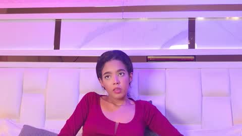 Paulina  online show from November 2025 07:24:01 PM