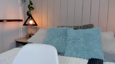 Snapshot of paulina_lopezz chatting on March 2025 08:53:01 PM PAULINA online show from March 2025 08:53:01 PM