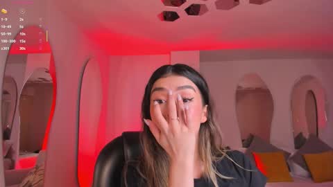 Paulina Santos  online show from September 2025 07:25:01 PM