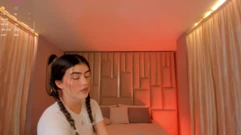 Paulina Santos  online show from February 2026 07:48:01 PM