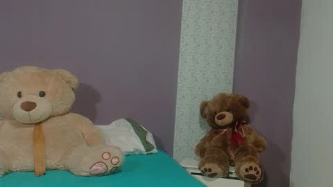 paulina online show from November 2025 08:46:02 PM