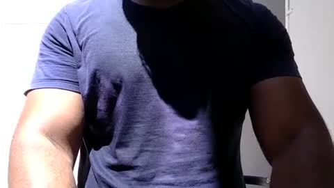 Snapshot of paulobrazil1 chatting on January 2025 01:43:01 PM paulobrazil1 online show from January 2025 01:43:01 PM