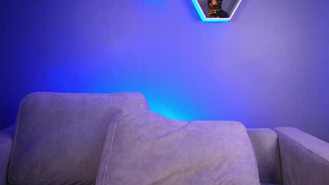 Paul Phoenix online show from January 2026 07:19:02 PM