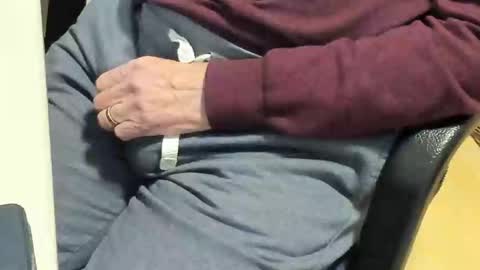 Paul online show from February 2025 06:22:02 PM