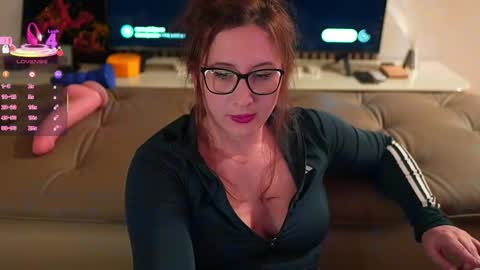 Snapshot of pawg_official chatting on October 2025 12:11:01 AM pawg_official online show from October 2025 12:11:01 AM