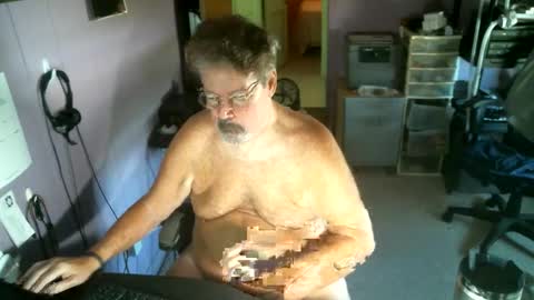 PcolaBottom online show from October 2025 07:14:02 PM