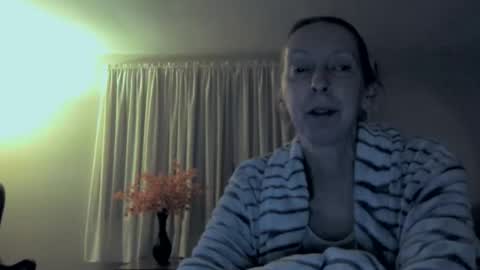 Snapshot of peacelovesexwine chatting on December 2025 05:35:01 AM Peace online show from December 2025 05:35:01 AM