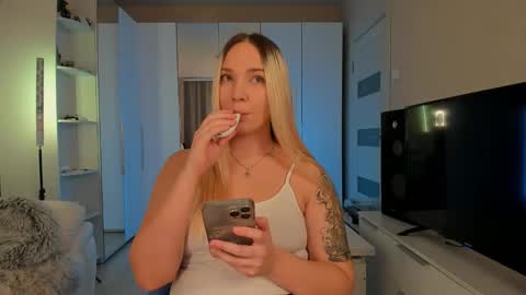 peachju1cy online show from December 2024 07:52:02 AM