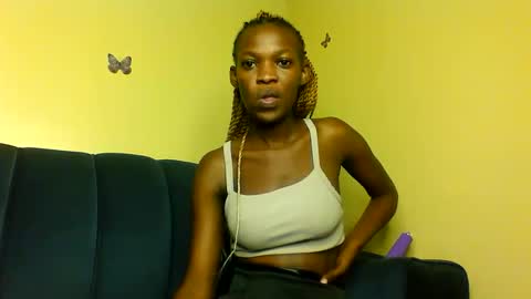 peachie online show from September 2025 05:14:02 PM