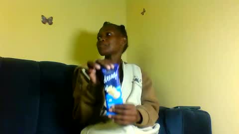 peachie online show from December 2025 07:20:02 PM