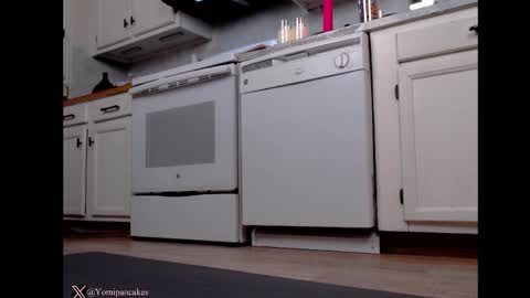 Snapshot of peachypeachgirl chatting on January 2025 04:38:02 AM peachypeachgirl online show from January 2025 04:38:02 AM