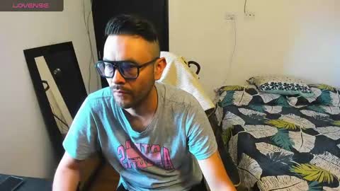 Snapshot of peanut_tangerine chatting on February 2025 08:24:01 PM Tangerine Penaut online show from February 2025 08:24:01 PM