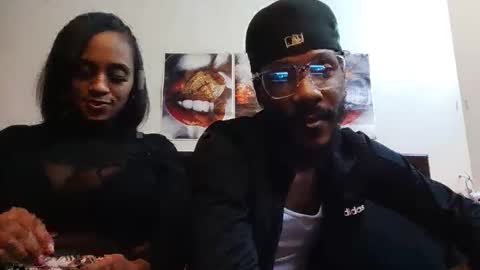 Snapshot of pebblezrocc chatting on December 2025 07:38:01 AM Pebblez N Mac Daddy online show from December 2025 07:38:01 AM