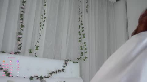 Lily online show from February 2026 01:16:02 AM