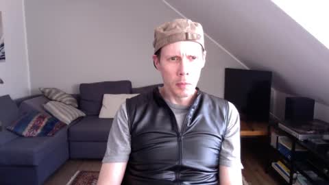 Arno online show from March 2025 03:05:02 PM