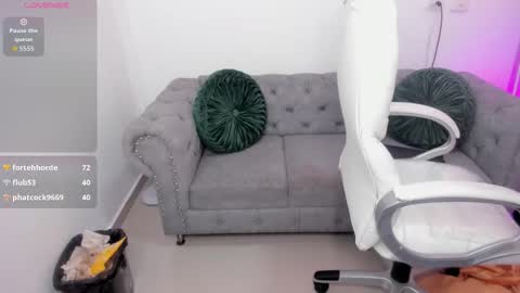 pekylove online show from September 2025 09:40:02 PM