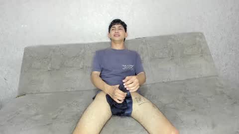 Snapshot of pelusos_mens chatting on June 2026 12:32:02 AM CAIN-19 ALLEN-18 RONALD-18 AUSTIN-18 MOD DANTE online show from June 2026 12:32:02 AM