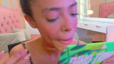 Snapshot of peneelopeecute chatting on May 2026 03:39:01 PM peneelopeecute online show from May 2026 03:39:01 PM