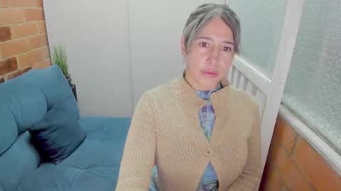 Penelope online show from November 2025 07:13:01 PM