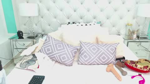 Penelope Laurent online show from December 2024 04:39:02 PM