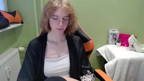 Penny online show from November 2025 07:41:02 AM