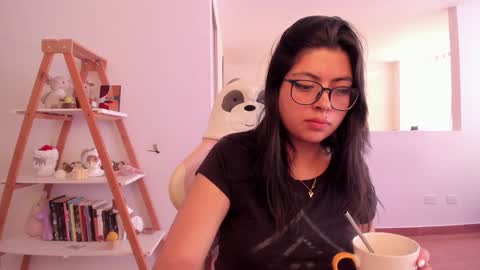 Sarah Ana Banana online show from February 2025 10:20:01 PM