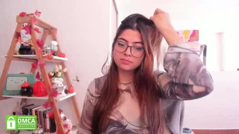 Sarah Ana Banana online show from October 2025 06:53:01 PM