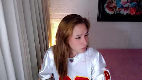 Chloe online show from December 2025 06:51:01 AM