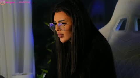 Dee online show from December 2024 09:28:02 AM