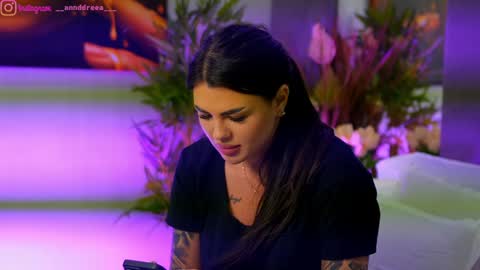 Dee online show from November 2025 04:08:01 PM