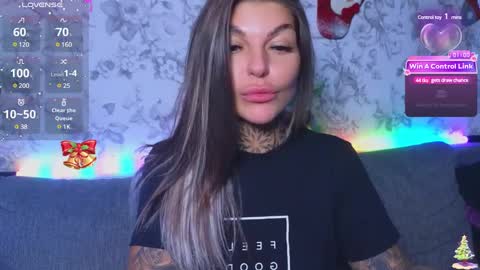 Snapshot of perfecttbaby77n chatting on December 2024 08:23:02 AM Anna online show from December 2024 08:23:02 AM