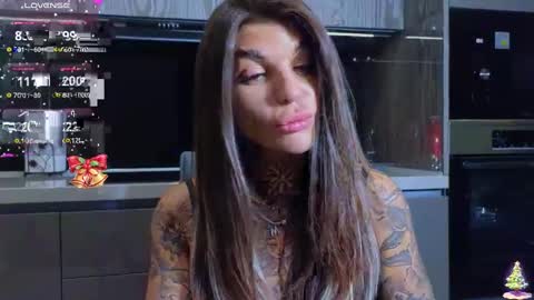 Snapshot of perfecttbaby77n chatting on December 2024 07:21:02 PM Anna online show from December 2024 07:21:02 PM