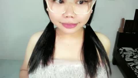 Snapshot of perky_rica chatting on October 2025 08:14:02 AM island girl online show from October 2025 08:14:02 AM