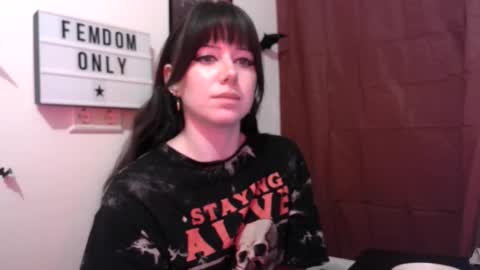 Snapshot of persephones_garden chatting on May 2026 12:10:01 PM Persephone online show from May 2026 12:10:01 PM