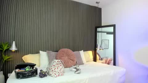 Lizza online show from September 2025 11:44:01 AM