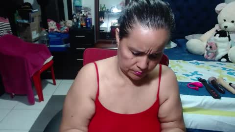 Snapshot of pervert_mommy_x chatting on December 2024 11:02:01 AM SAMY online show from December 2024 11:02:01 AM