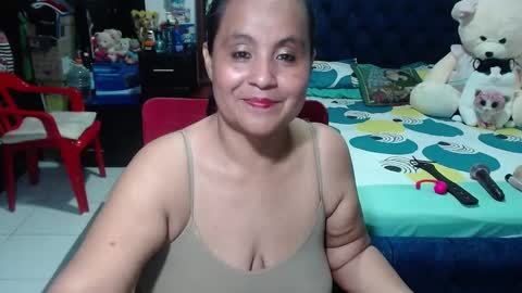 Snapshot of pervert_mommy_x chatting on December 2024 10:28:02 AM SAMY online show from December 2024 10:28:02 AM