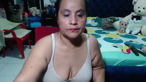 Snapshot of pervert_mommy_x chatting on December 2024 12:15:02 PM SAMY online show from December 2024 12:15:02 PM