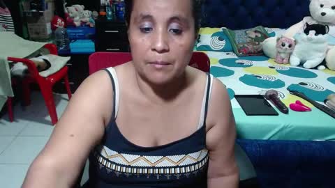 Snapshot of pervert_mommy_x chatting on December 2024 03:38:02 PM SAMY online show from December 2024 03:38:02 PM