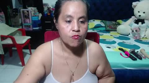 Snapshot of pervert_mommy_x chatting on December 2024 10:10:02 AM SAMY online show from December 2024 10:10:02 AM