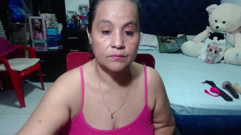 Snapshot of pervert_mommy_x chatting on January 2025 10:05:02 AM SAMY online show from January 2025 10:05:02 AM