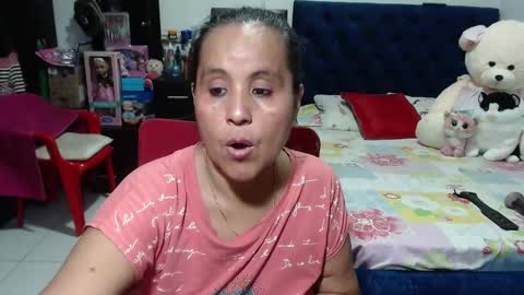 Snapshot of pervert_mommy_x chatting on January 2025 02:00:01 PM SAMY online show from January 2025 02:00:01 PM