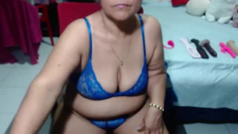 Snapshot of pervert_mommy_x chatting on March 2025 04:00:02 PM SAMY online show from March 2025 04:00:02 PM