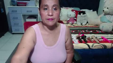 Snapshot of pervert_mommy_x chatting on September 2025 11:32:01 AM SAMY online show from September 2025 11:32:01 AM