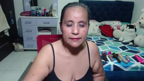 Snapshot of pervert_mommy_x chatting on October 2025 10:59:02 AM SAMY online show from October 2025 10:59:02 AM
