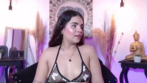 Nikole  online show from October 2025 02:17:01 AM